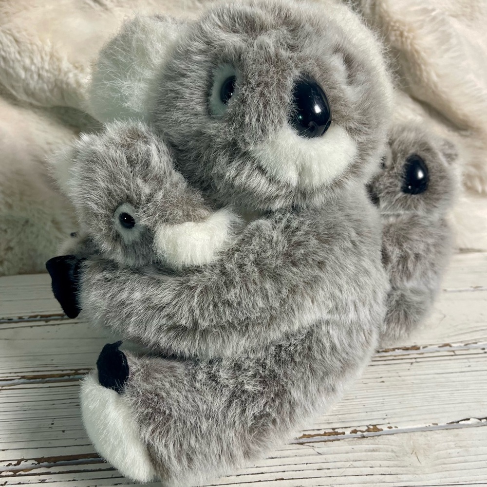 CLEAN Vintage 1994 Kiwi Koala with 2‎ Babies 10" GANZ Plush Stuffed Animal - Picture 2 of 15